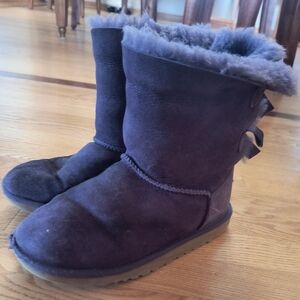 Ugh Sheepskin Bailey Bow Purple Boots Size 4